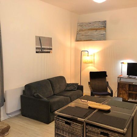 Gite Au Calme 2 A 6 Personnes Dans Un Paysage Totalement Paisible -Plages A 22 Min- Quite Cottage 2 To 6 Persons In Total Peaceful Landscape -Beaches At 22 Min- Landévant Buitenkant foto