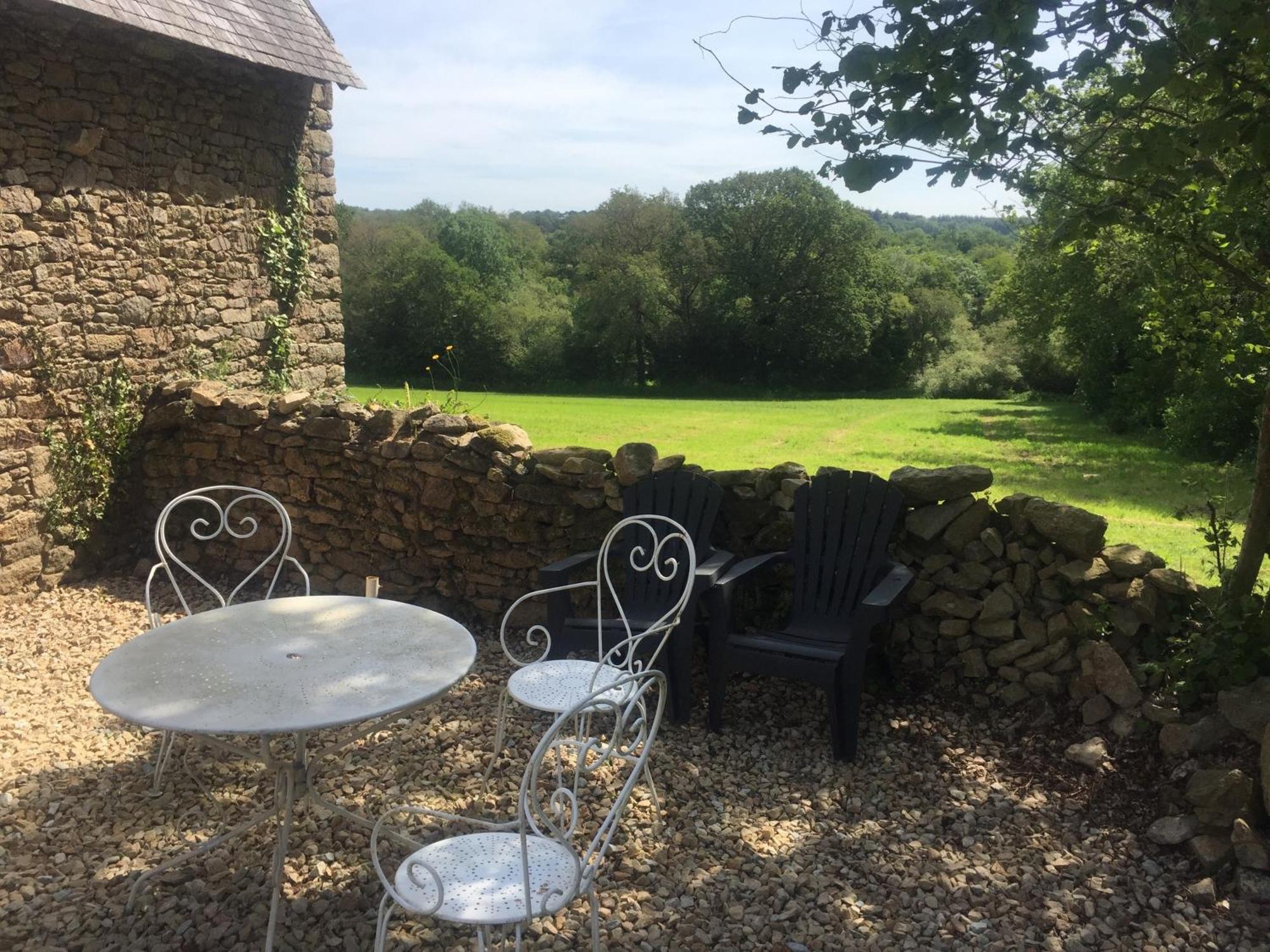 Gite Au Calme 2 A 6 Personnes Dans Un Paysage Totalement Paisible -Plages A 22 Min- Quite Cottage 2 To 6 Persons In Total Peaceful Landscape -Beaches At 22 Min- Landévant Buitenkant foto
